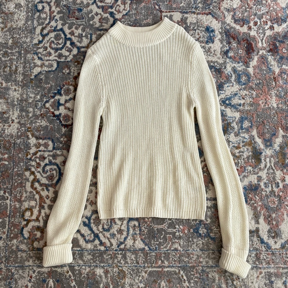 White knit sweater, size S
